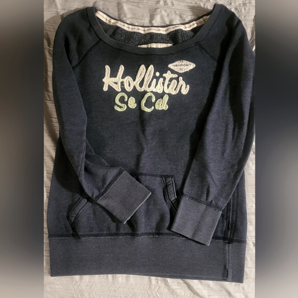 Hollister sweatshirt size Med
